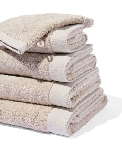 handdoek 70x140 hotelkwaliteit extra zacht zand zand handdoek 70 x 140 - 5270010 - HEMA