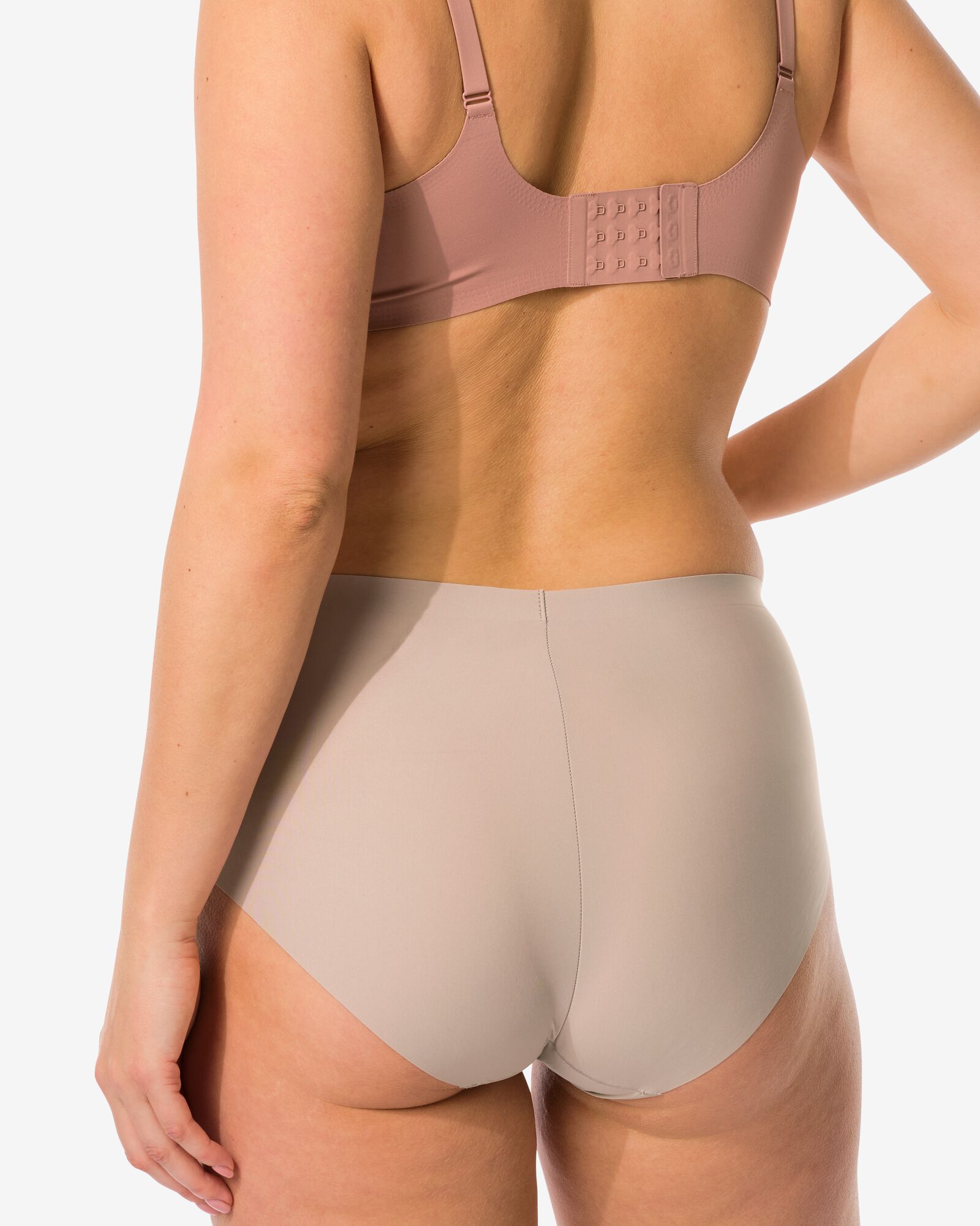 corrigerende damesslip second skin beige S - 21550531 - HEMA