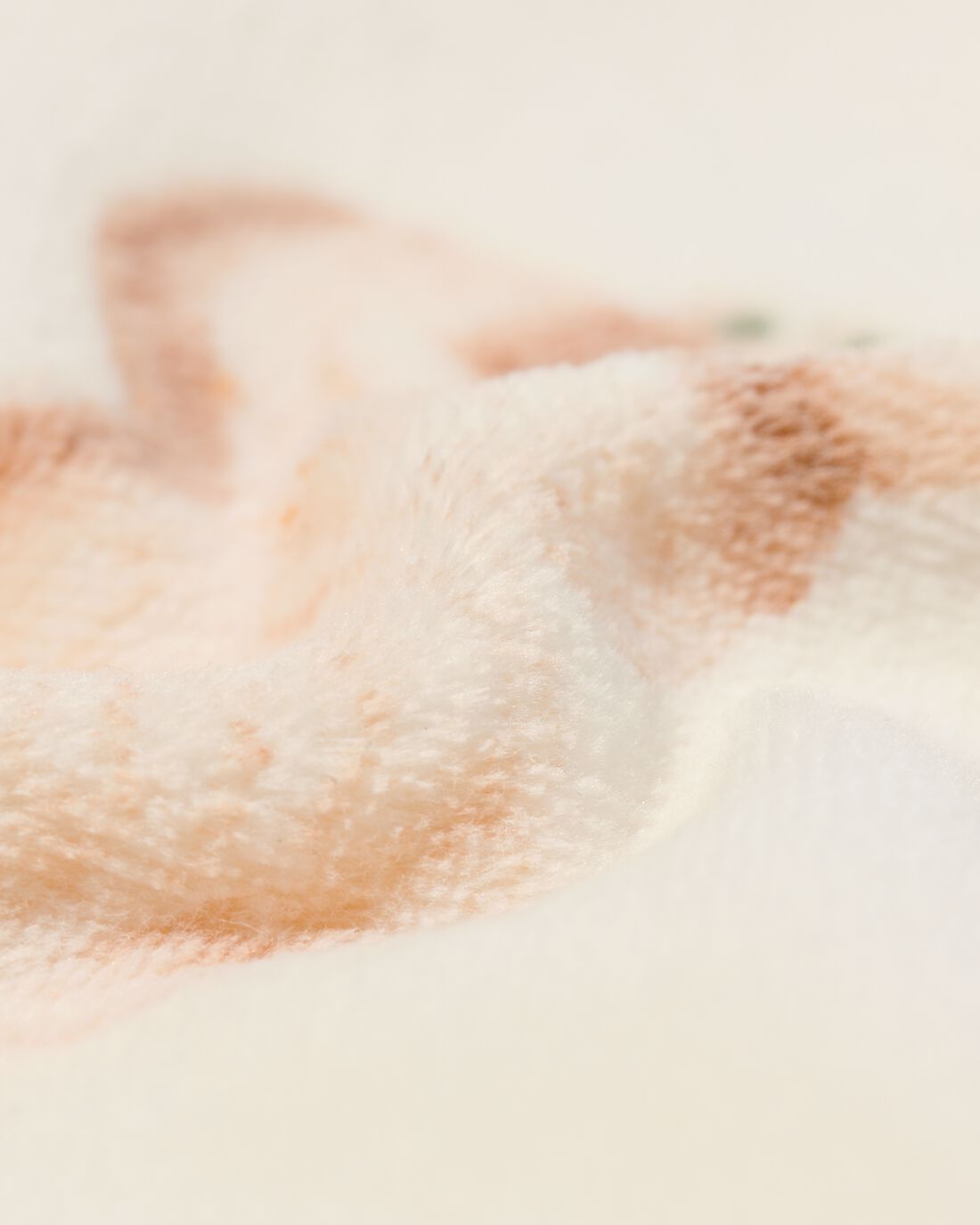 HEMA Newborn Sweater Velours Gebroken Wit (gebroken wit)