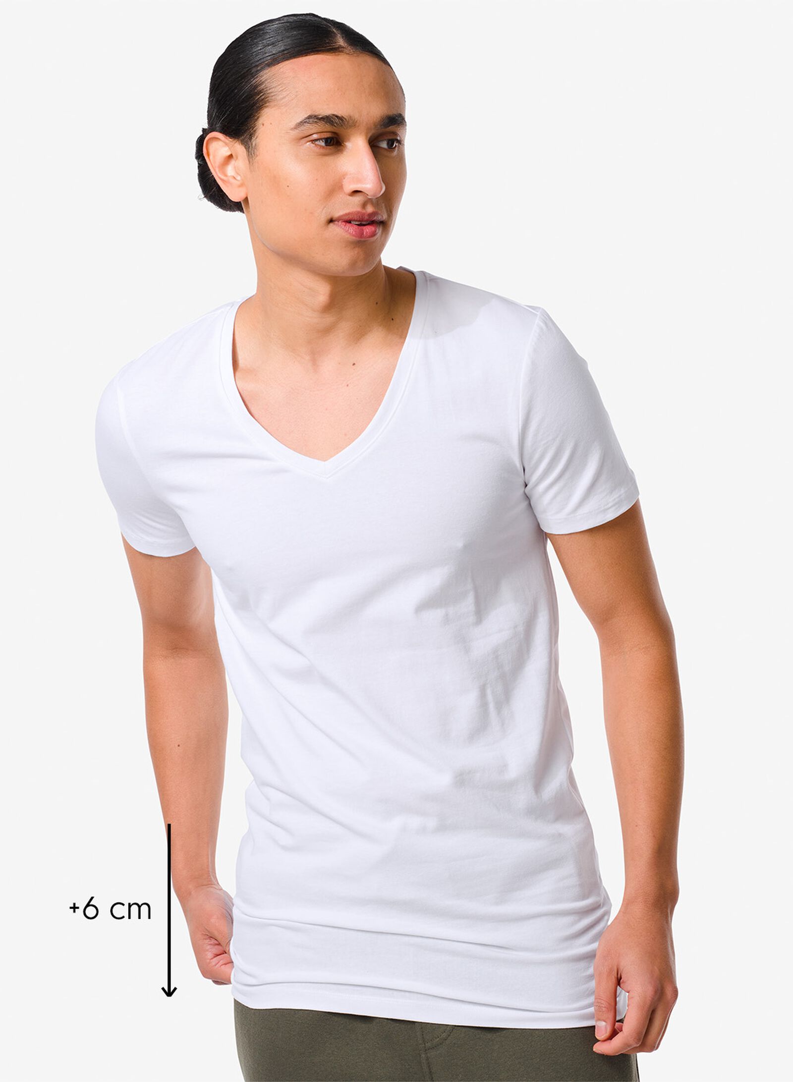 heren t-shirt slim fit diepe v-hals extra lang wit L - 34292737 - HEMA