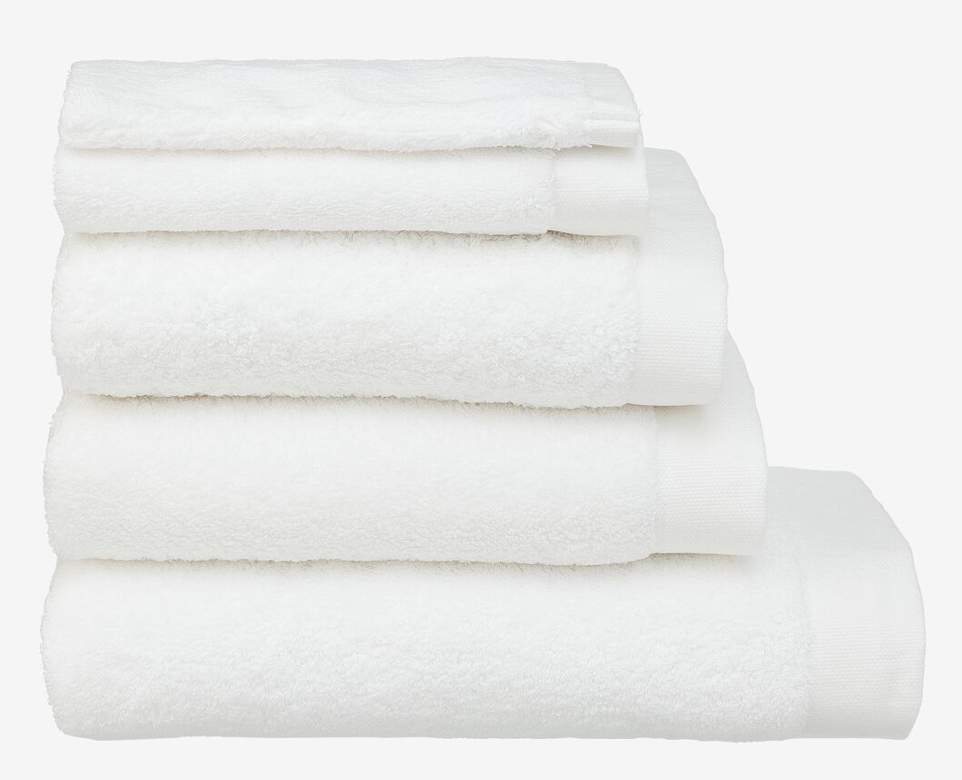 handdoek - 60 x 110 - hotel extra zacht - wit wit handdoek 60 x 110 - 5217001 - HEMA