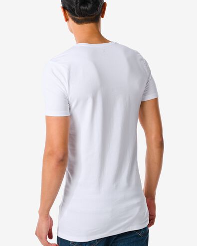 heren t-shirt slim fit v-hals extra lang wit L - 34276865 - HEMA