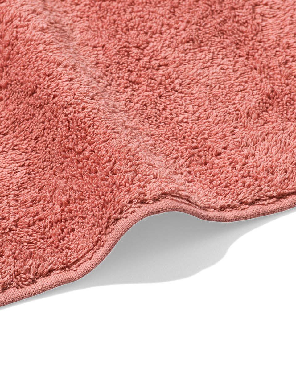 handdoek 60x110 zware kwaliteit - roze oudroze handdoek 60 x 110 - 5200708 - HEMA