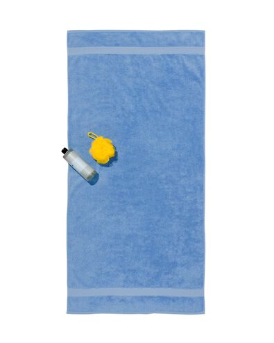 handdoek 70x140 zware kwaliteit fris blauw felblauw handdoek 70 x 140 - 5250386 - HEMA