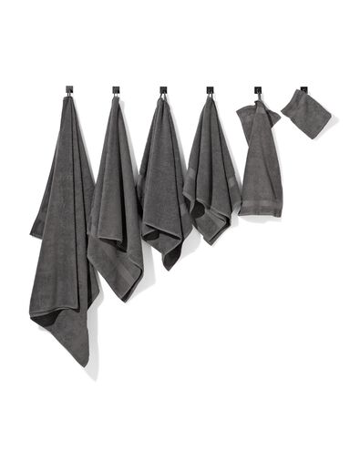 handdoek - 60 x 110 cm - zware kwaliteit - donkergrijs donkergrijs handdoek 60 x 110 - 5213602 - HEMA