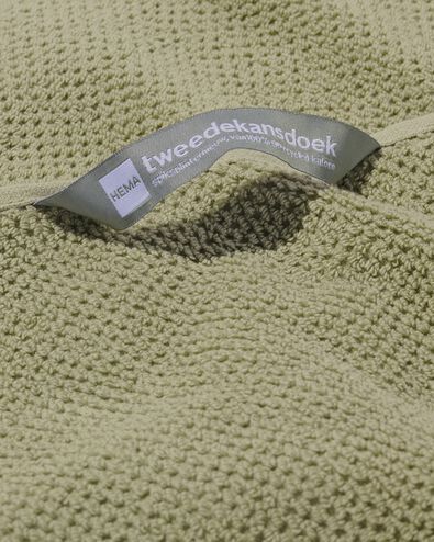 tweedekans handdoek recycled katoen 50x100 grijsgroen lichtgroen handdoek 50 x 100 - 5240214 - HEMA