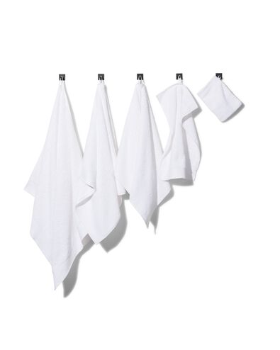 handdoek - 60 x 110 cm - hotelkwaliteit - wit wit handdoek 60 x 110 - 5216010 - HEMA