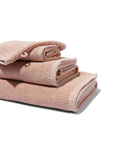 tweedekans handdoek recycled katoen 70x140 oudroze lichtroze handdoek 70 x 140 - 5240219 - HEMA