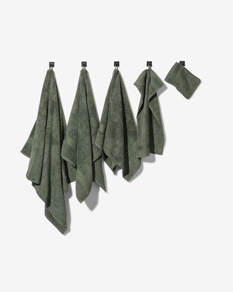 handdoek 50x100 zware kwaliteit - legergroen - 5200702 - HEMA