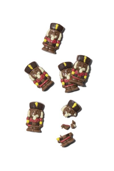 melkchocolade notenkrakers 165gram - 10057010 - HEMA